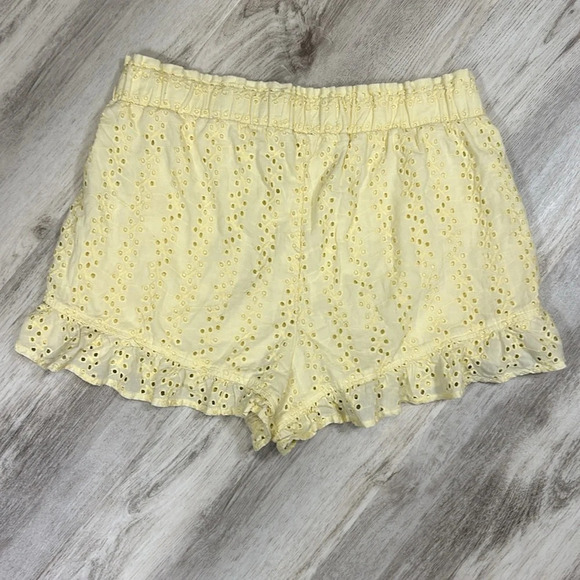 Cottagecore Buttery Yellow Cotton Eyelet Ruffled Pocketed Ultra High-Rise Shorts - Picture 2 of 6